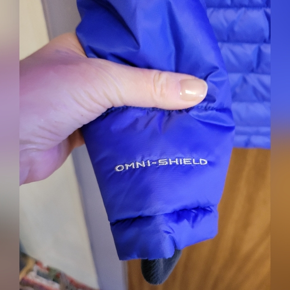 Columbia women size Med Powder Pillow Hybrid Jacket in purple - Picture 6 of 15